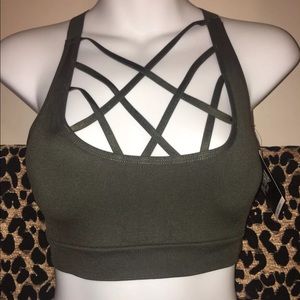 Victoria’s Secret VSX Medium Strappy Sport Bra NWT